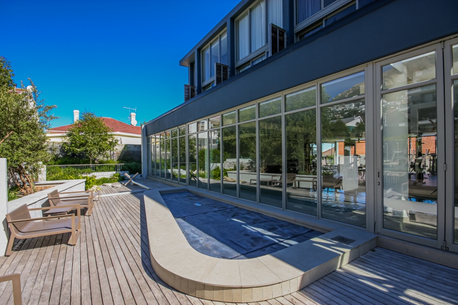To Let 1 Bedroom Property for Rent in Sea Point Western Cape